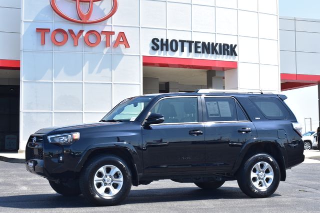 2023 Toyota 4Runner SR5 Premium 4WD V6's photo
