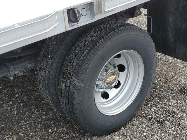 2025 Chevrolet Silverado 3500 Crew Cab DRW 4WD CM Truck Beds Flatbed Truck for sale #SF303946 - photo 28