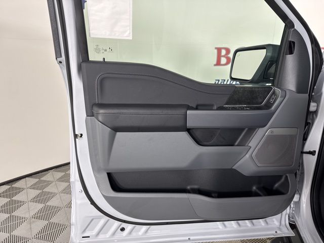 2025 Space White Metallic Ford F-150 Lightning Flash AWD Truck