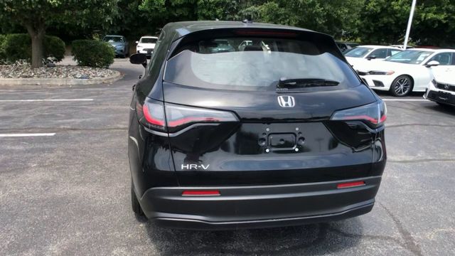 2025 Honda HR-V LX 8