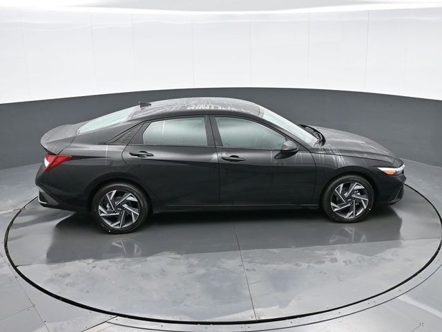 2025 Hyundai Elantra SEL 28