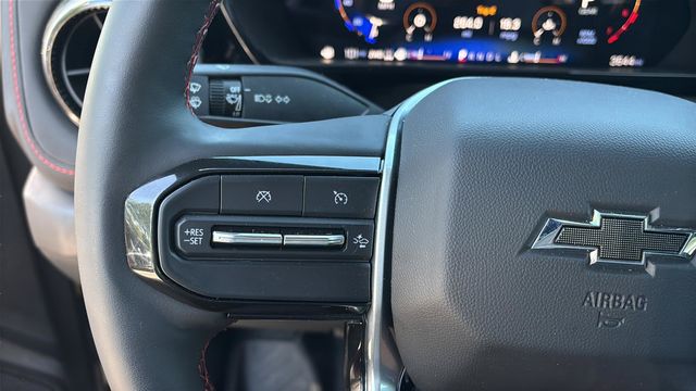 Used 2024 Gray Chevrolet Z71 image 21