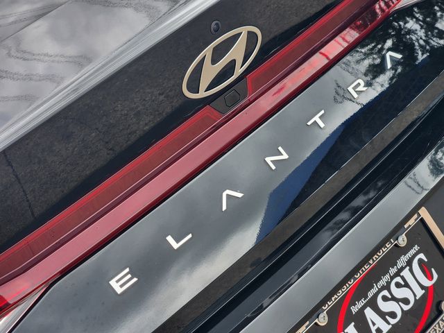 2024 Hyundai Elantra SEL Black at DeMontrond Gulf Freeway