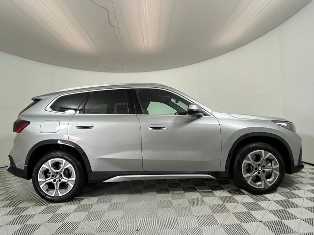 Used 2026 Silver BMW xDrive28i image 8