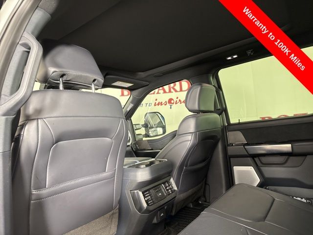 2025 Avalanche Ford Super Duty F-250 SRW Platinum 4X4 Truck