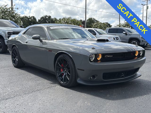 Destroyer Gray Clearcoat 2023 Dodge Challenger R/T Scat Pack RWD Coupe Rear-Wheel Drive 8-Speed Automatic