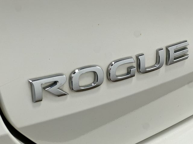 2019 Nissan Rogue SL White at Subaru and VW of Moon Township