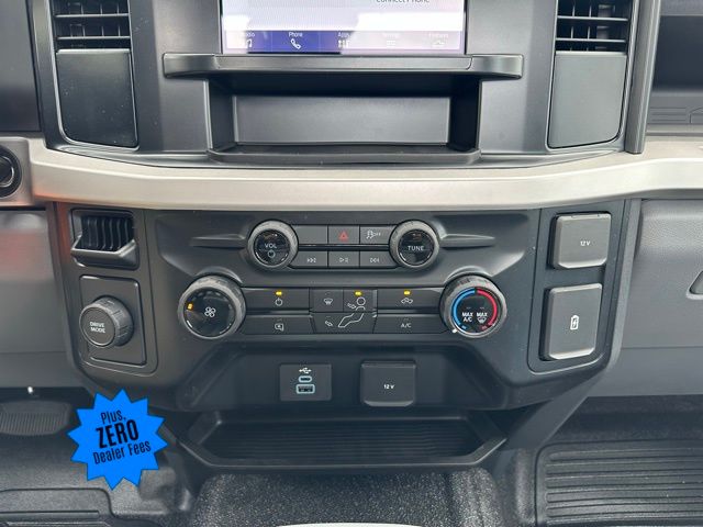 2025 Ford F-250SD XL photo