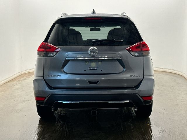 2018 Nissan Rogue SV - 3