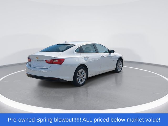 Used 2025 Summit White Chevrolet LT image 8