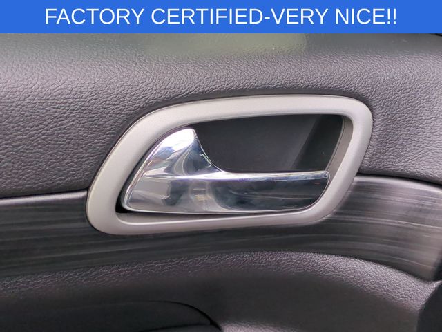 Used 2021 Silver Jeep Laredo E image 13