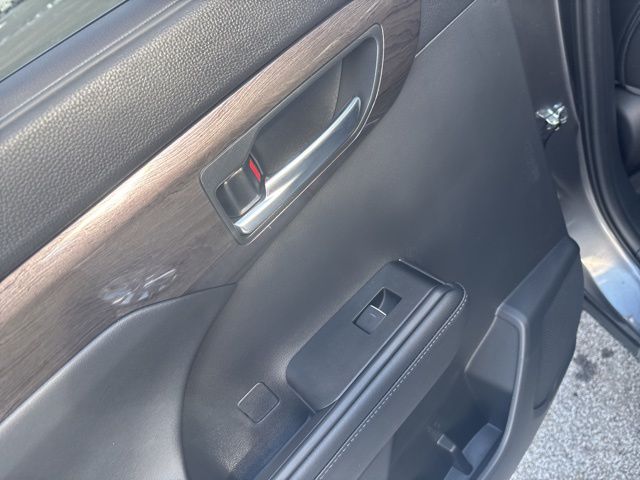 used 2023 Toyota Highlander car, priced at $39,529