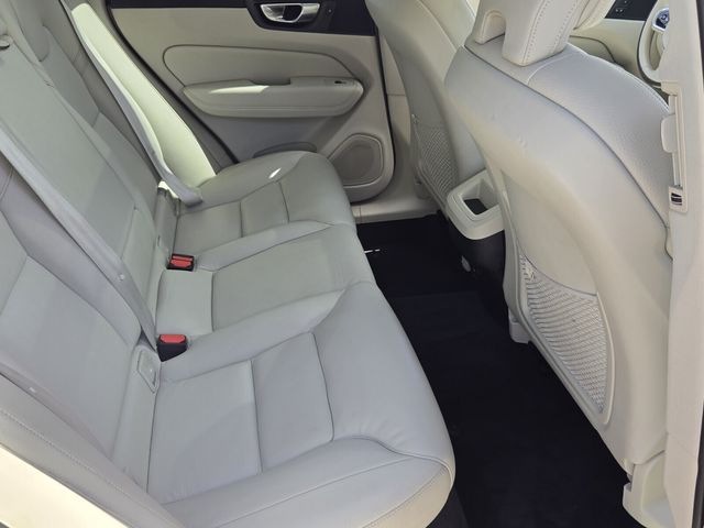 2023 Volvo XC60 - $31,877