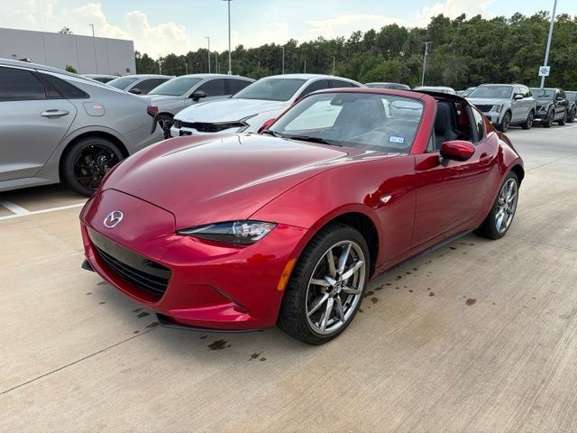 2022 Mazda MX-5 Miata Rojo (Soul Red Crystal Metallic) Descapotable Tracción trasera 6 velocidades Automática