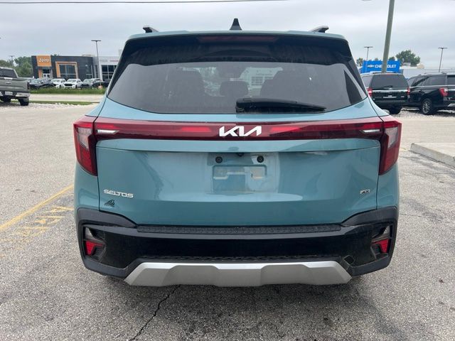 Used 2024 Pluton Blue Kia EX image 4