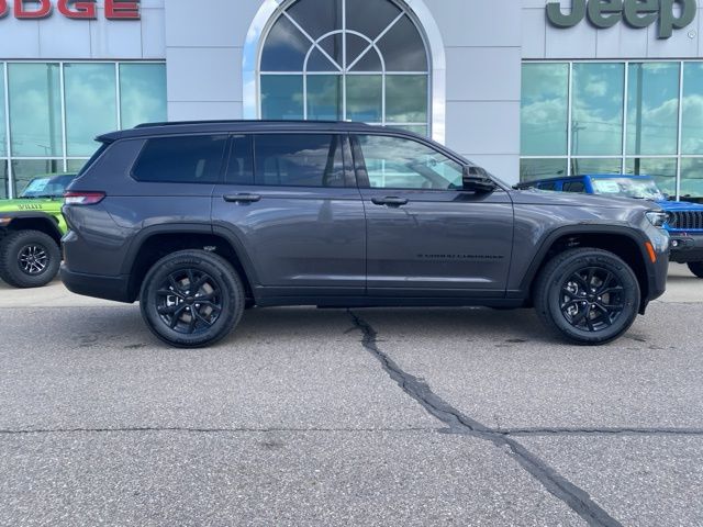 2026 Jeep Grand Cherokee L Laredo - Baltic Gray Metallic Clearcoat exterior view 4
