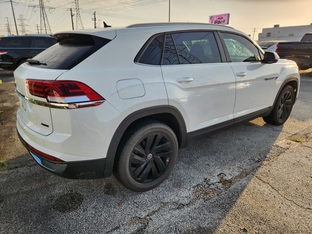 2022 Volkswagen Atlas Cross Sport 3.6L V6 SE w/Technology - 4