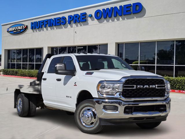 2024 RAM 3500 Chassis SLT Crew Cab LB DRW 4WD