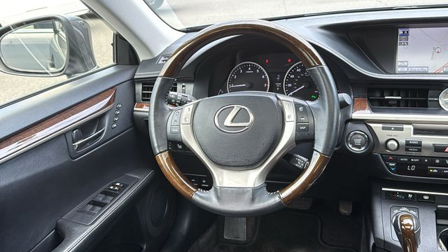 Used 2014 Lexus ES Sedan