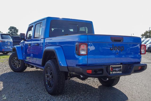 new 2026 Jeep Gladiator car, priced at $43,895