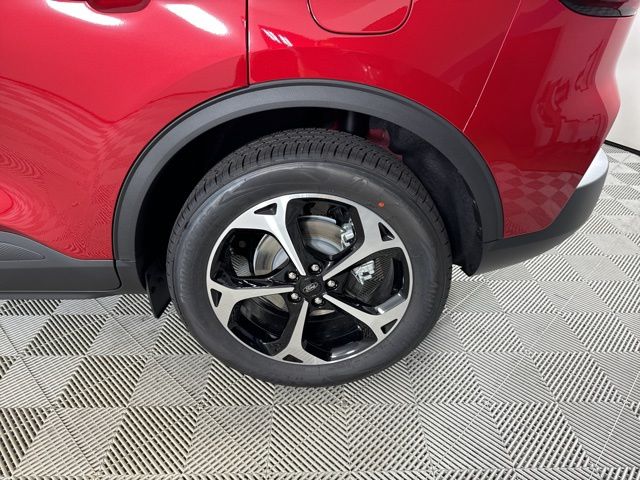 2025 Rapid Red Metallic Tinted Clearcoat Ford Escape ST-Line Select AWD SUV