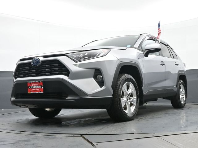 2020 Toyota RAV4 Hybrid XLE 34