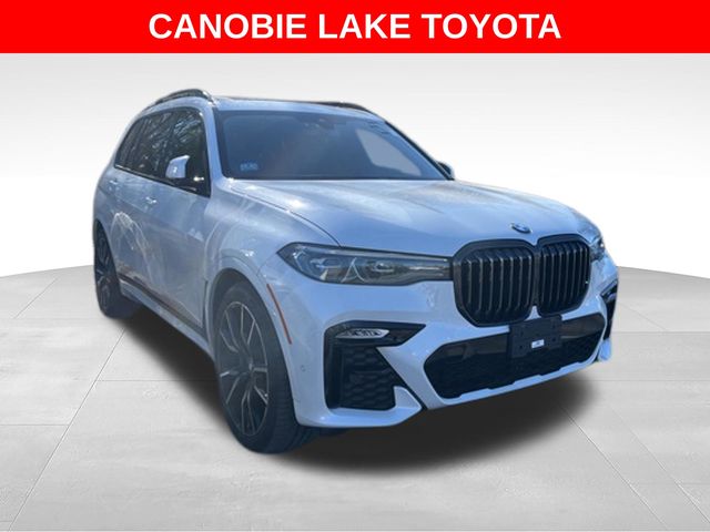 2022 BMW X7 xDrive40i's photo
