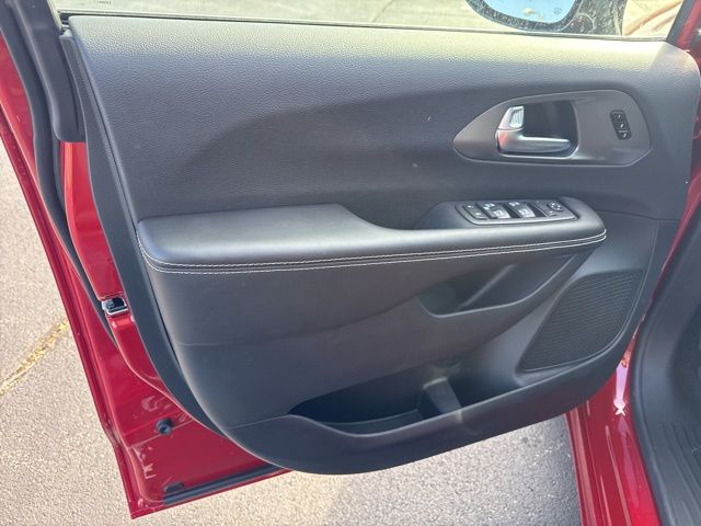 New 2026 Red Chrysler Select image 14