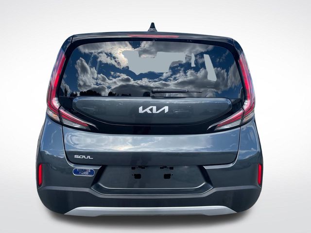 2023 Kia Soul LX 4