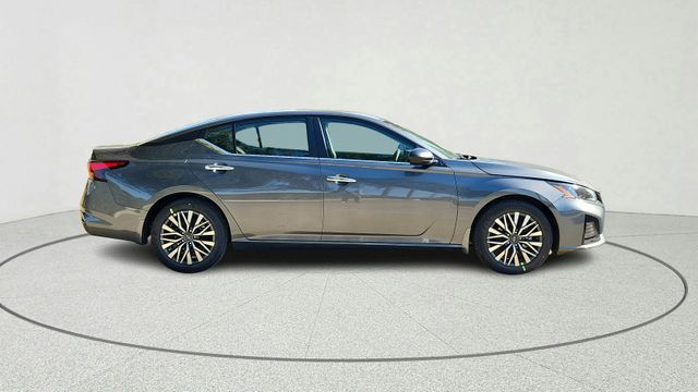 2025 Nissan Altima