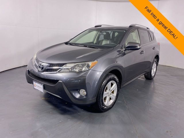 2014 Toyota RAV4 XLE 24