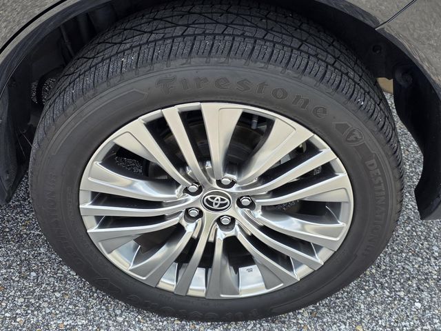 Used 2023 Toyota Venza SUV