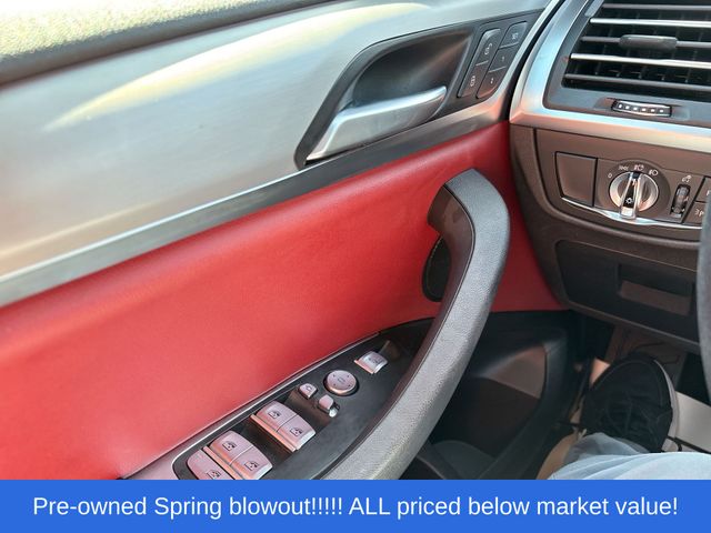 Used 2022 Black Sapphire Metallic BMW sDrive30i image 35