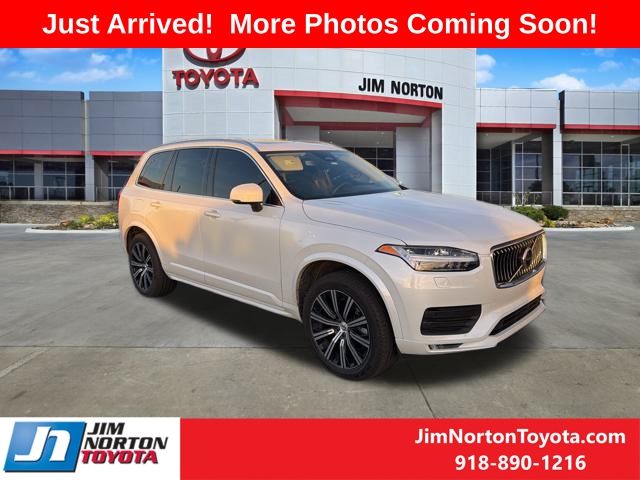 2023 Volvo XC90 Core's photo