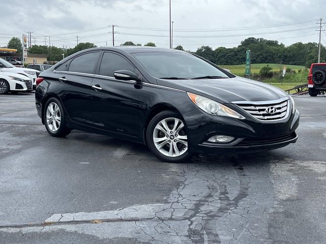 Phantom Black Metallic 2011 Hyundai Sonata Sedan Front-Wheel Drive 6-Speed Automatic