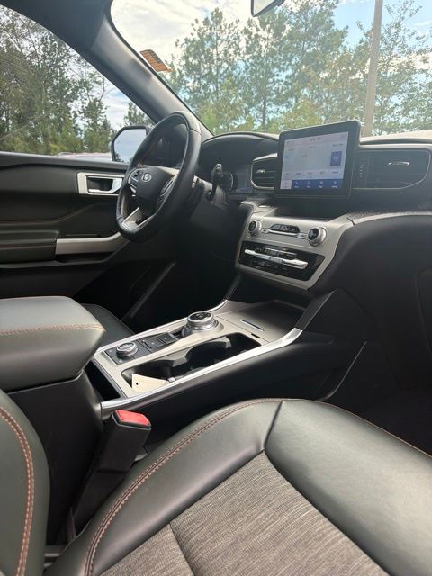Used 2022 Ford Explorer SUV