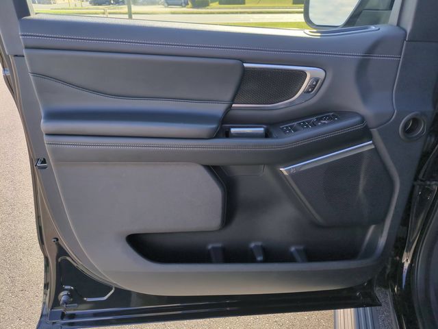 Used 2025 Black Ford Platinum image 12