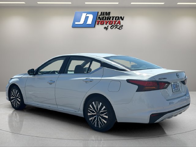 Used 2025 Nissan Altima Sedan
