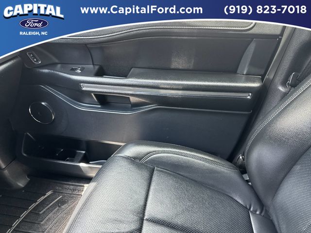 Used 2020 Black Ford XLT image 29