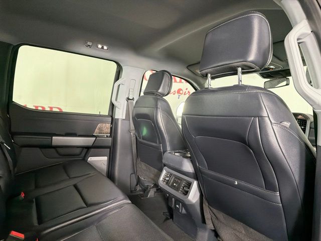 2024 Black Metallic Ford Super Duty F-250 SRW Lariat 4X4 Truck