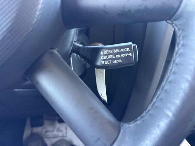 Used 2008 Black Jeep X image 22