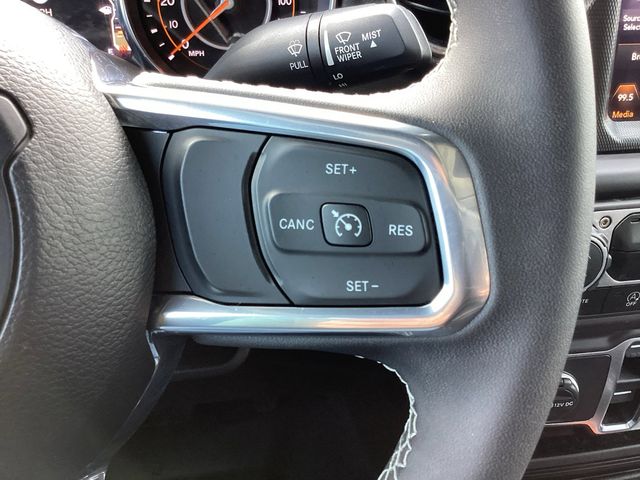 Used Car 2023 Jeep Gladiator  Overland For Sale Under $35,000 In San Antonio, Texas