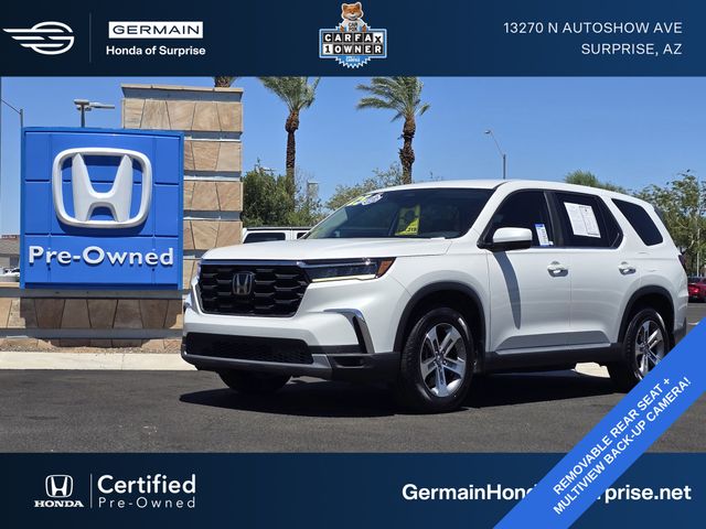  2023 Honda Pilot EX-L FWD with Captains Chairs   