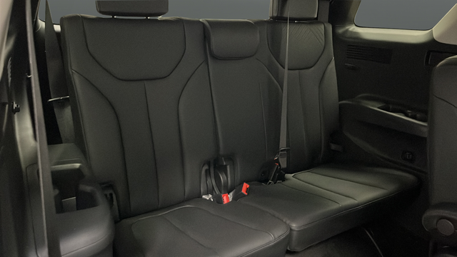 Used 2025 Typhoon Silver Hyundai SEL image 26