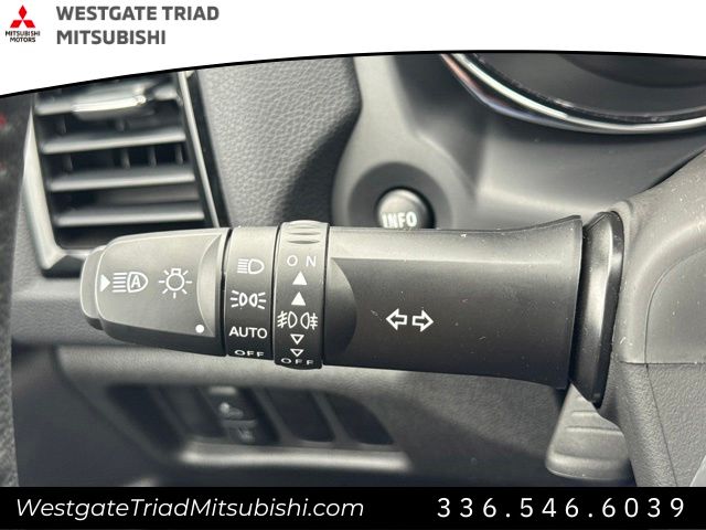 MitsubishiOutlander Sport13