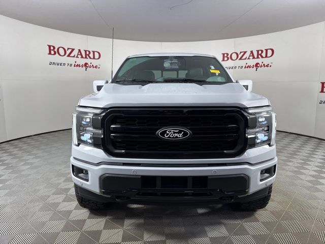 2025 White Ford F-150 Lariat 4X4 Truck