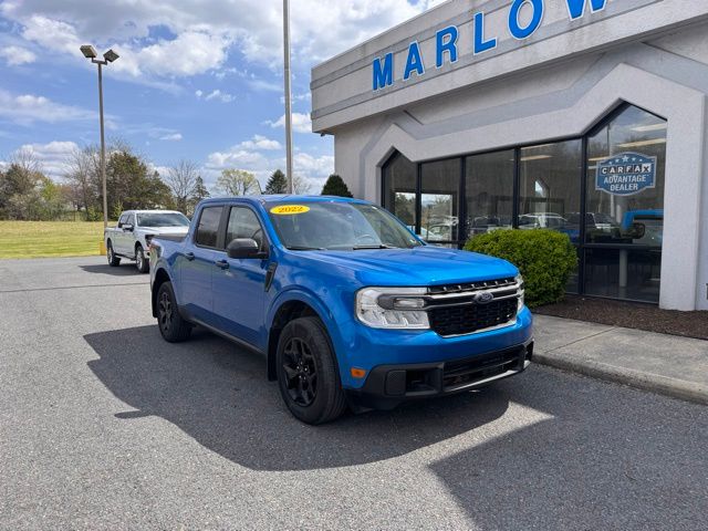 Blue Metallic 2022 Ford Maverick XLT SuperCrew AWD Pickup Truck All-Wheel Drive 8-Speed Automatic