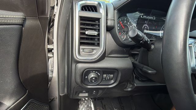 Used 2025 Silver Ram Laramie image 21