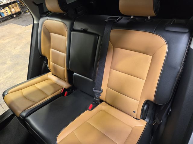 Used 2020 White GMC SLT image 14