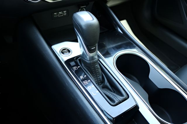 Used Car 2024 Nissan Altima  2.5 Sv For Sale Under $25,000 In Austin, Texas